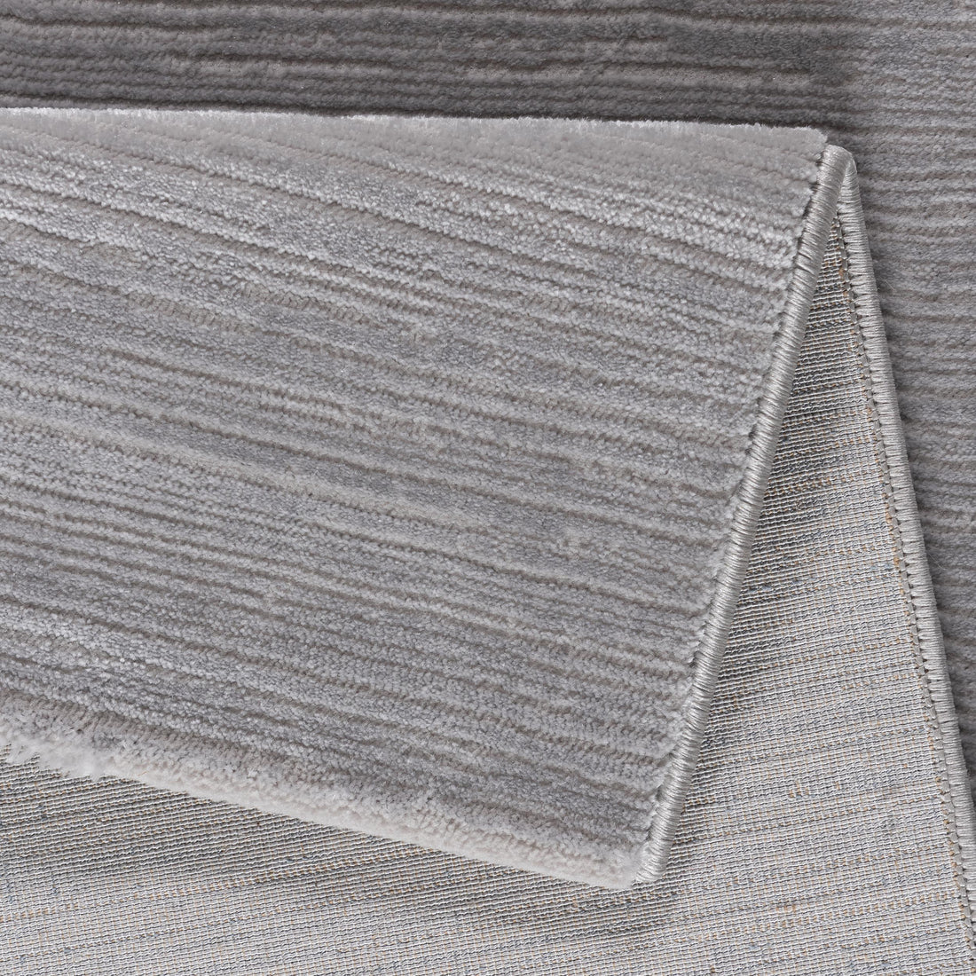 Sehrazat Premium Lima 6050
Collection Grey - Moderner
Designer Teppich mit 3D-Effekt