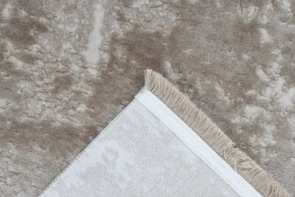 Teppich - Triomphe von Pierre Cardin in 502 Beige mit modernen Vintagemuster