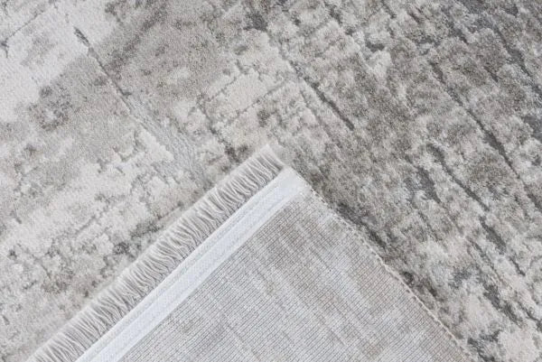 Teppich - Triomphe von Pierre Cardin in 501 Silver mit modernen Vintagemuster